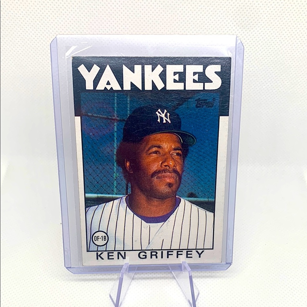 Yankees Ken Griffey 1986 Topps Baseball Card Excellent Condition MLB Legend